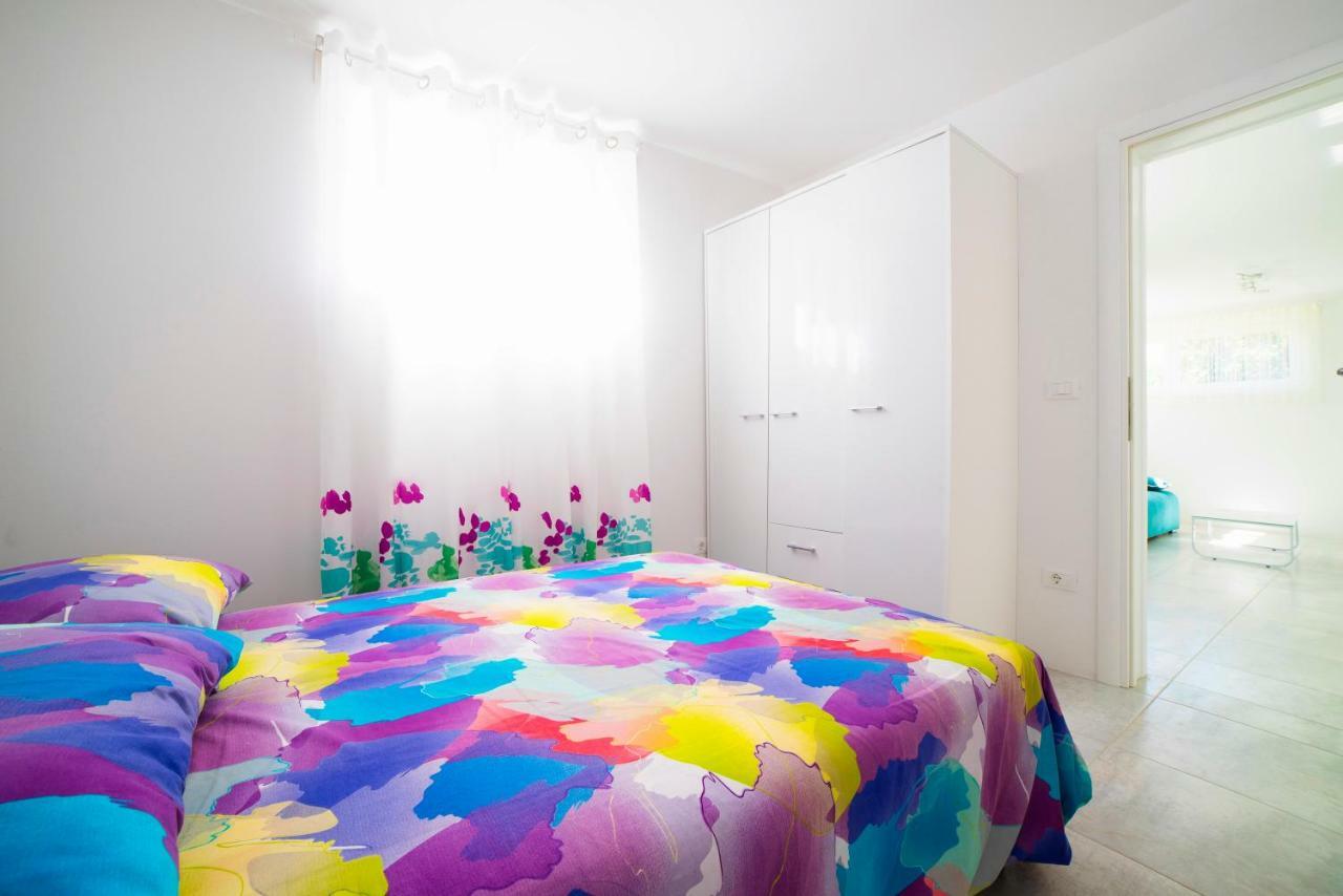Vila Magenta, Terrace, Free Parking イゾラ エクステリア 写真